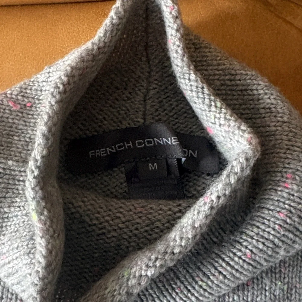 French Connection Women's Black, Gray, and White Sweater pack of 5 sweaters - Picture 3 of 12